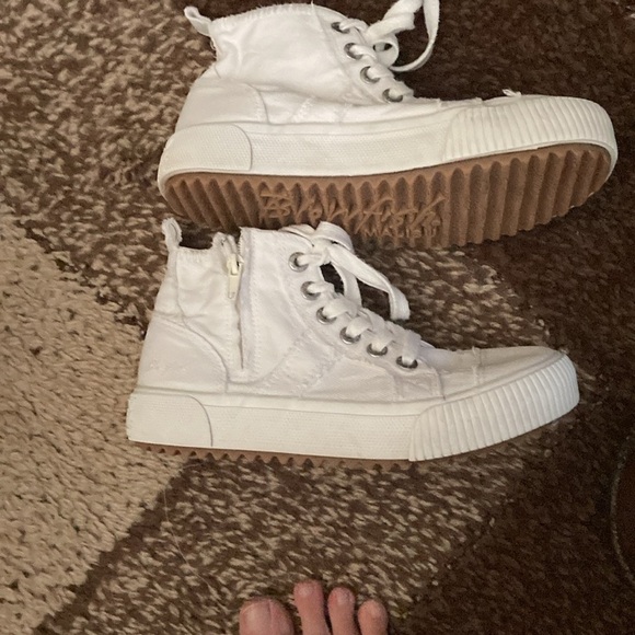 Blowfish white tie up and zip up boots. - Picture 4 of 8